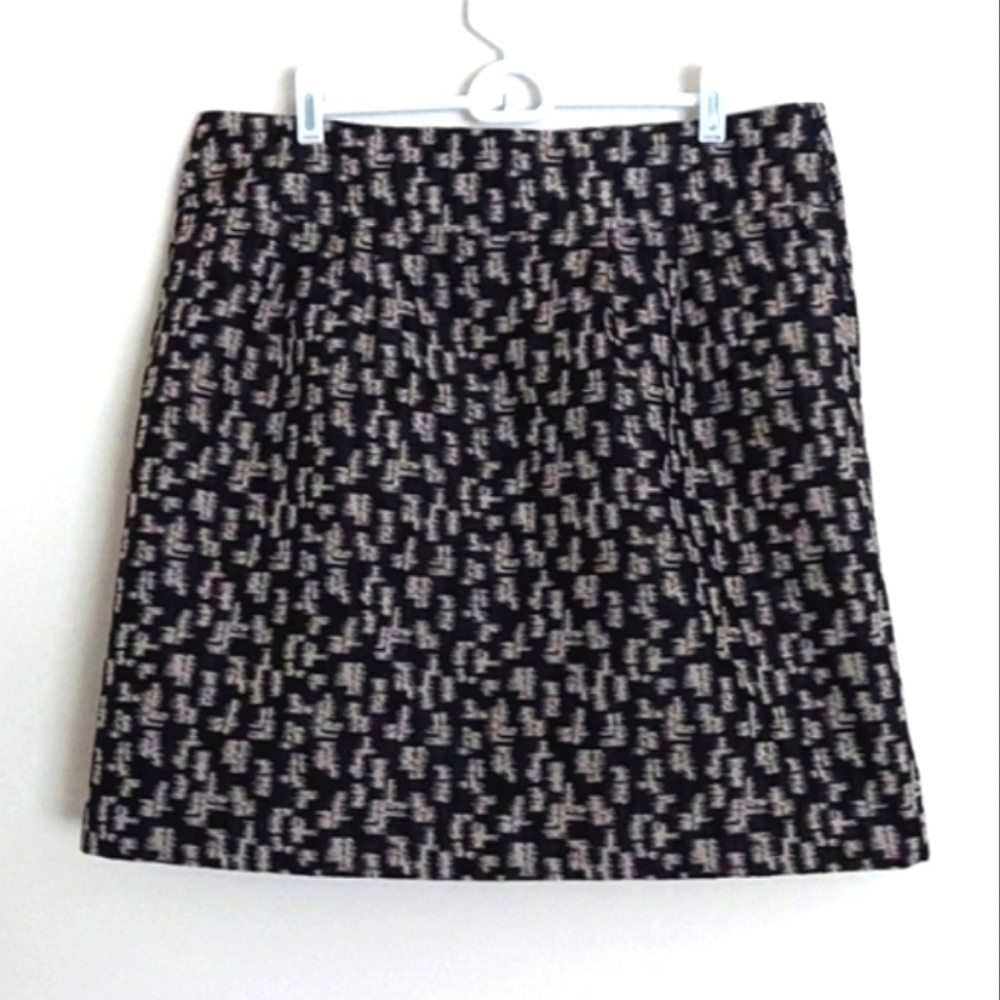 Ann Taylor Skirt, Black & Taupe size 14